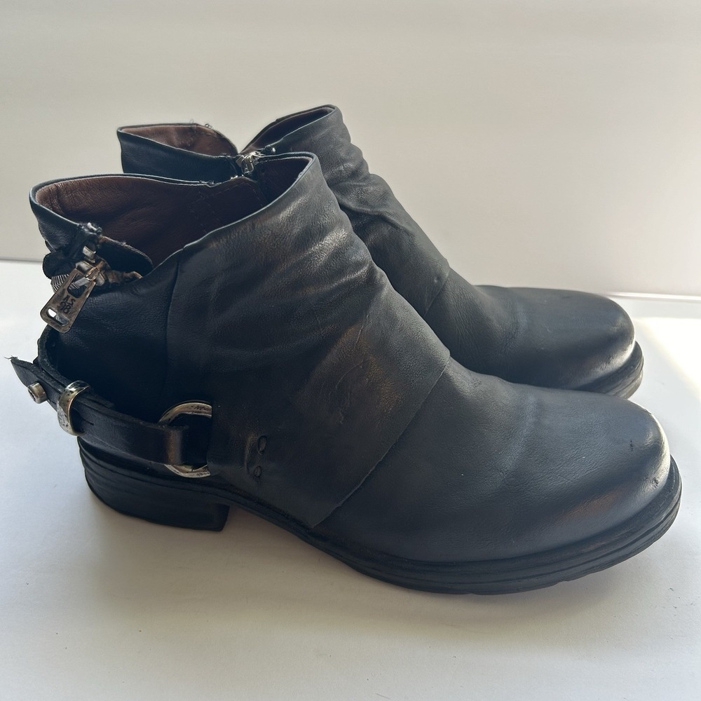 AS 98 Air Step Steve Black Leather Studded Moto Biker Ankle Zip Booties 37 6.5 - Picture 2 of 16